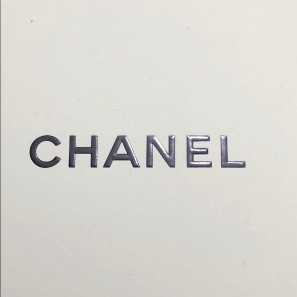 Chanel Box - Picture 2 of 3